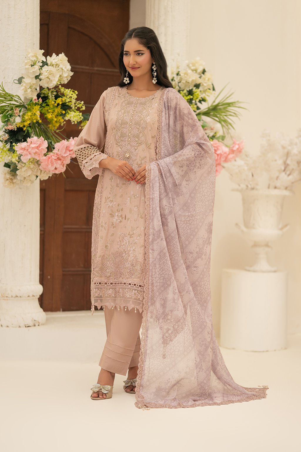 Almas Ready to wear